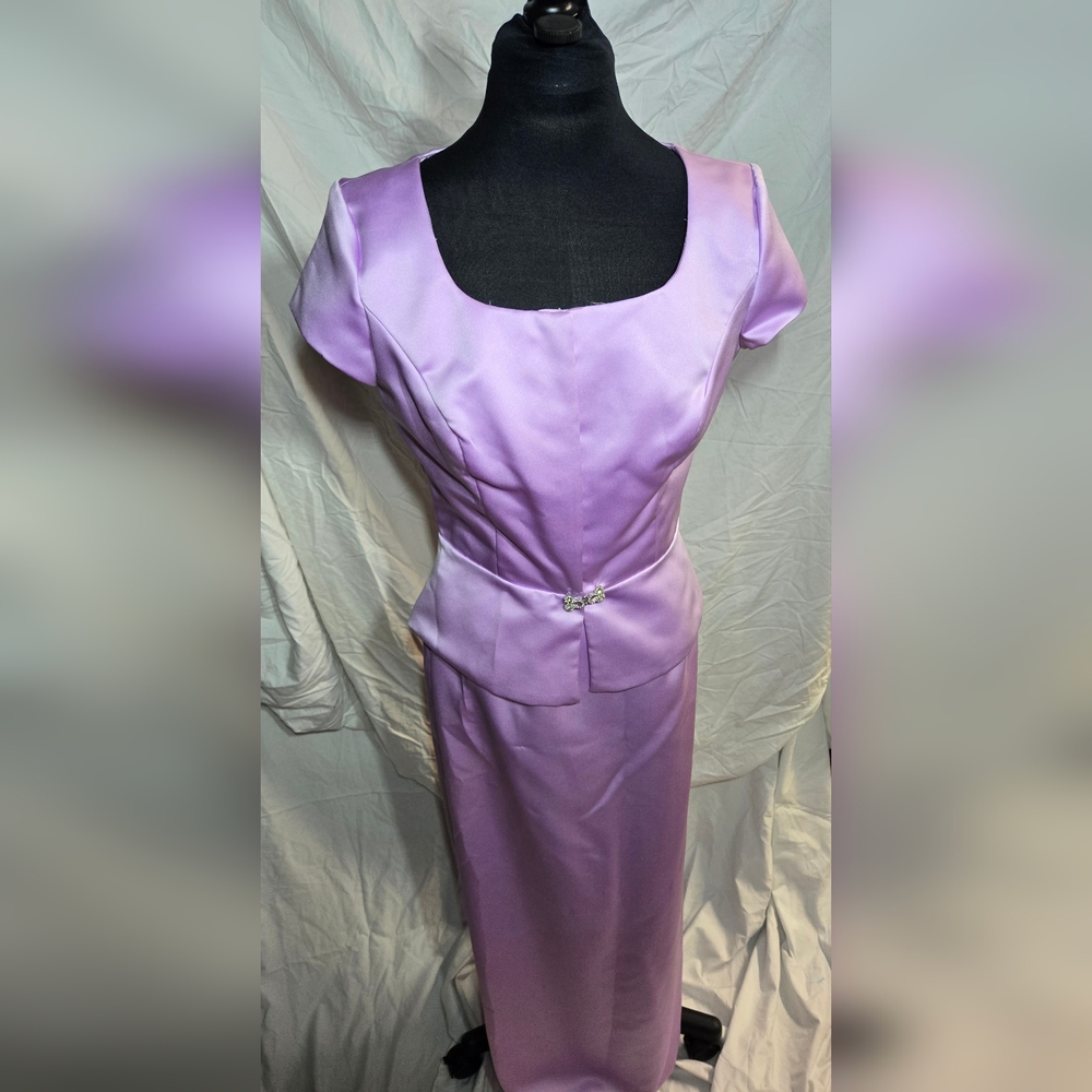 Perfect Mother Of Bride Elegant Lavender 2 Piece Gown